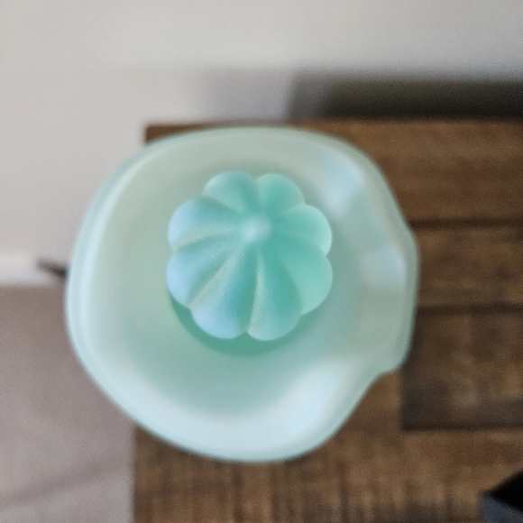 Fenton Sea Mist Green Decanter With Stopper Hand Painted Signed Rare Vtg - Picture 7 of 14